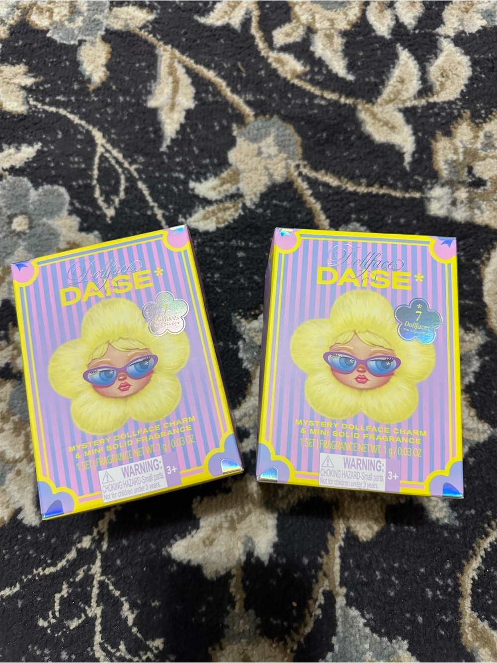 2- Daisie Mystery Mini Solid Fragrance